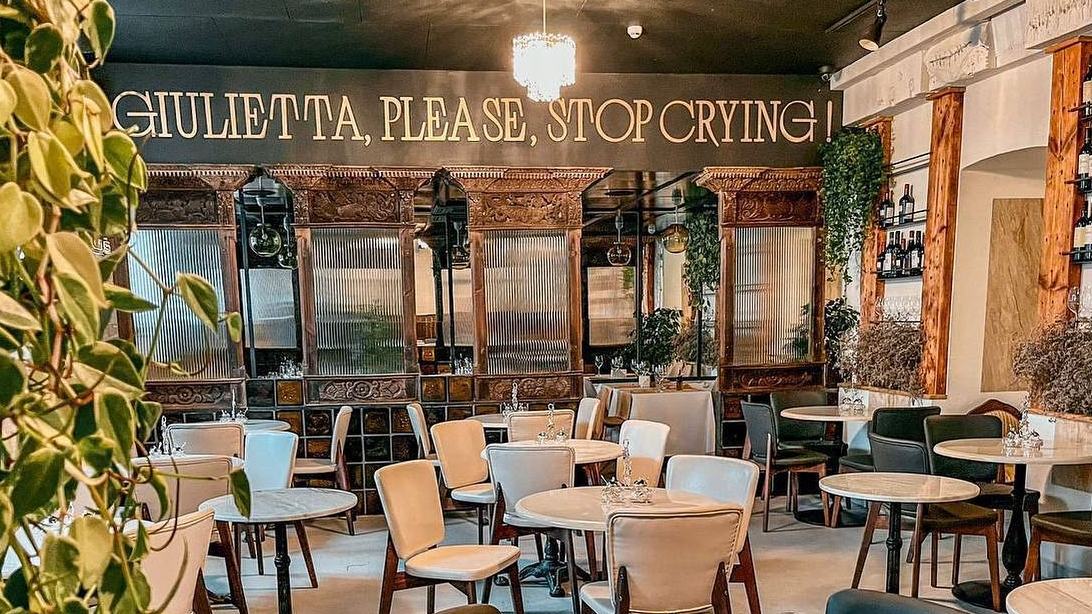 Новый ресторан Giulietta, Please, Stop Crying! на Никитском бульваре